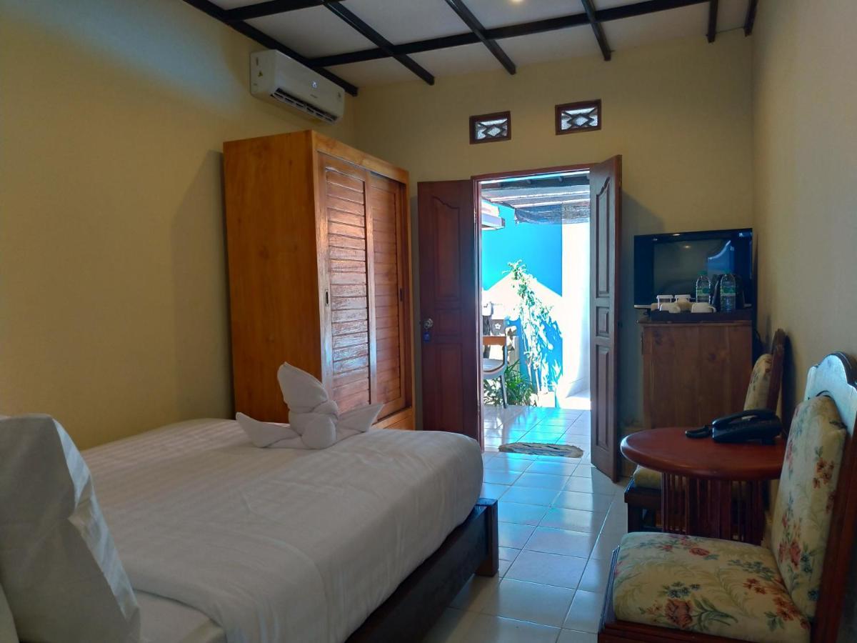 Blue House Uluwatu Hotel Exterior photo