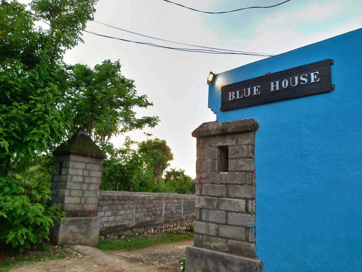 Blue House Uluwatu Hotel Exterior photo